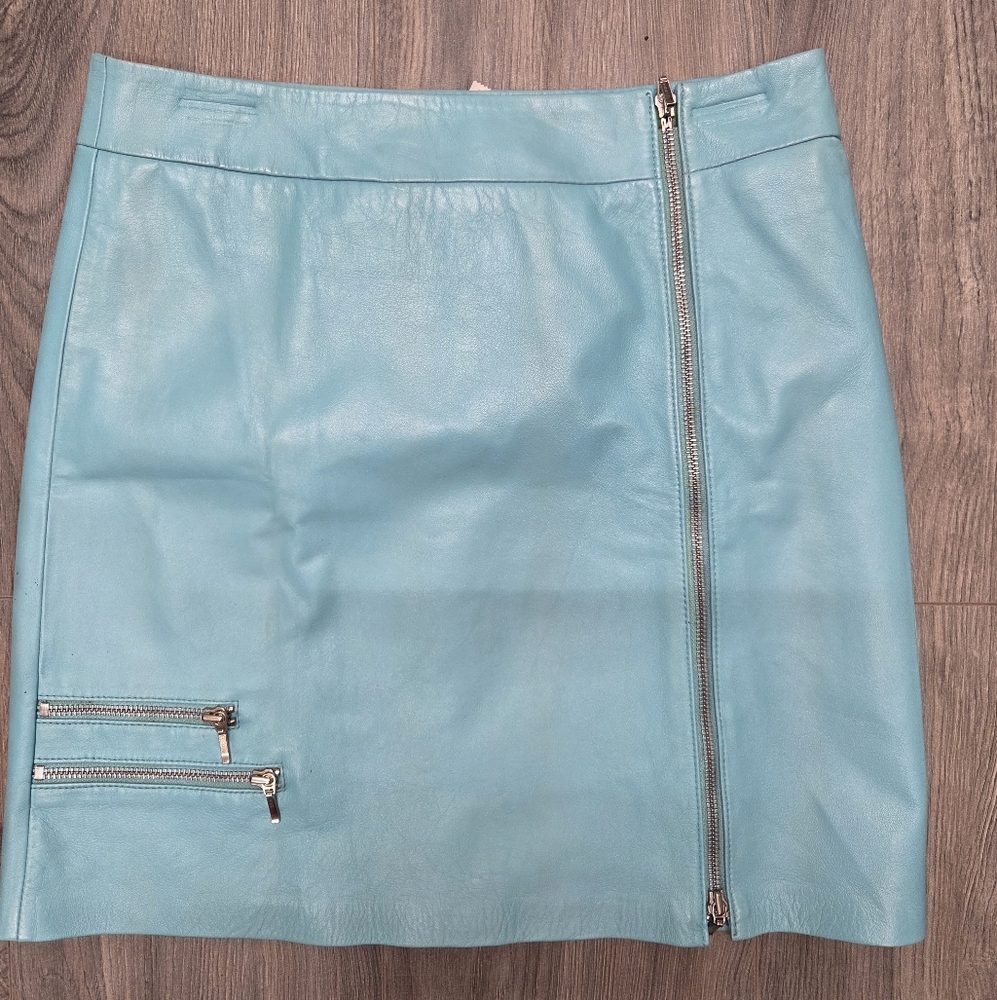 Cache Light Blue Leather Zip-Front Mini Skirt
